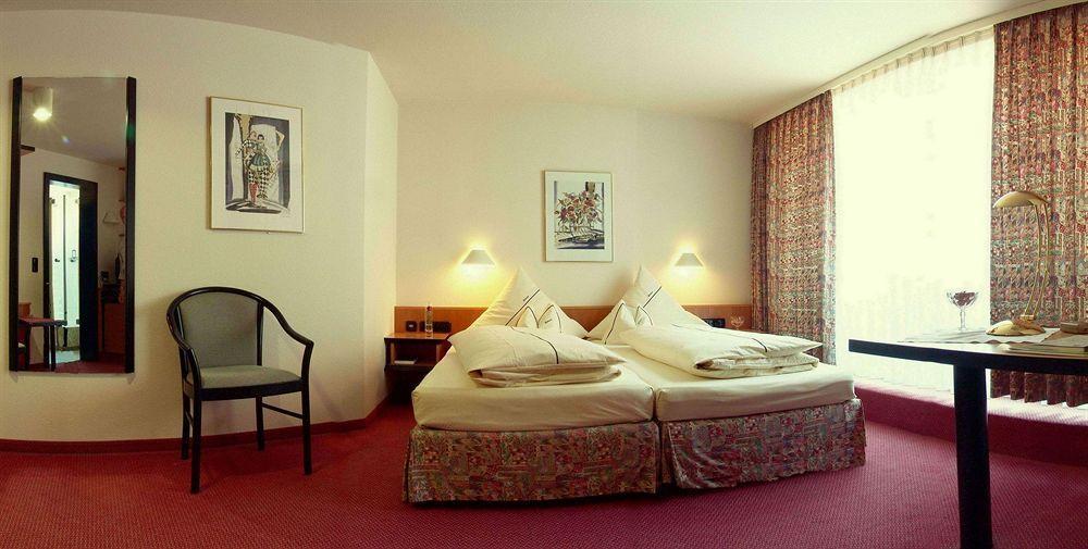 Hotel Lehmeier Ноймаркт-ін-дер-Оберпфальц Номер фото